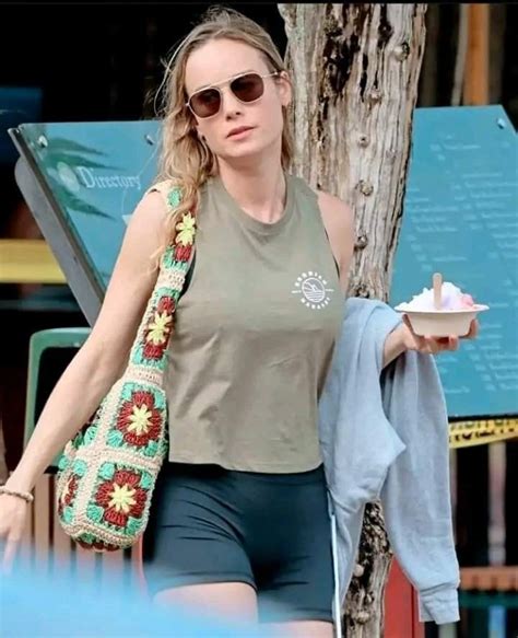 brie larson bikini|Brie Larson shows off gnarly bruise in bikini photo